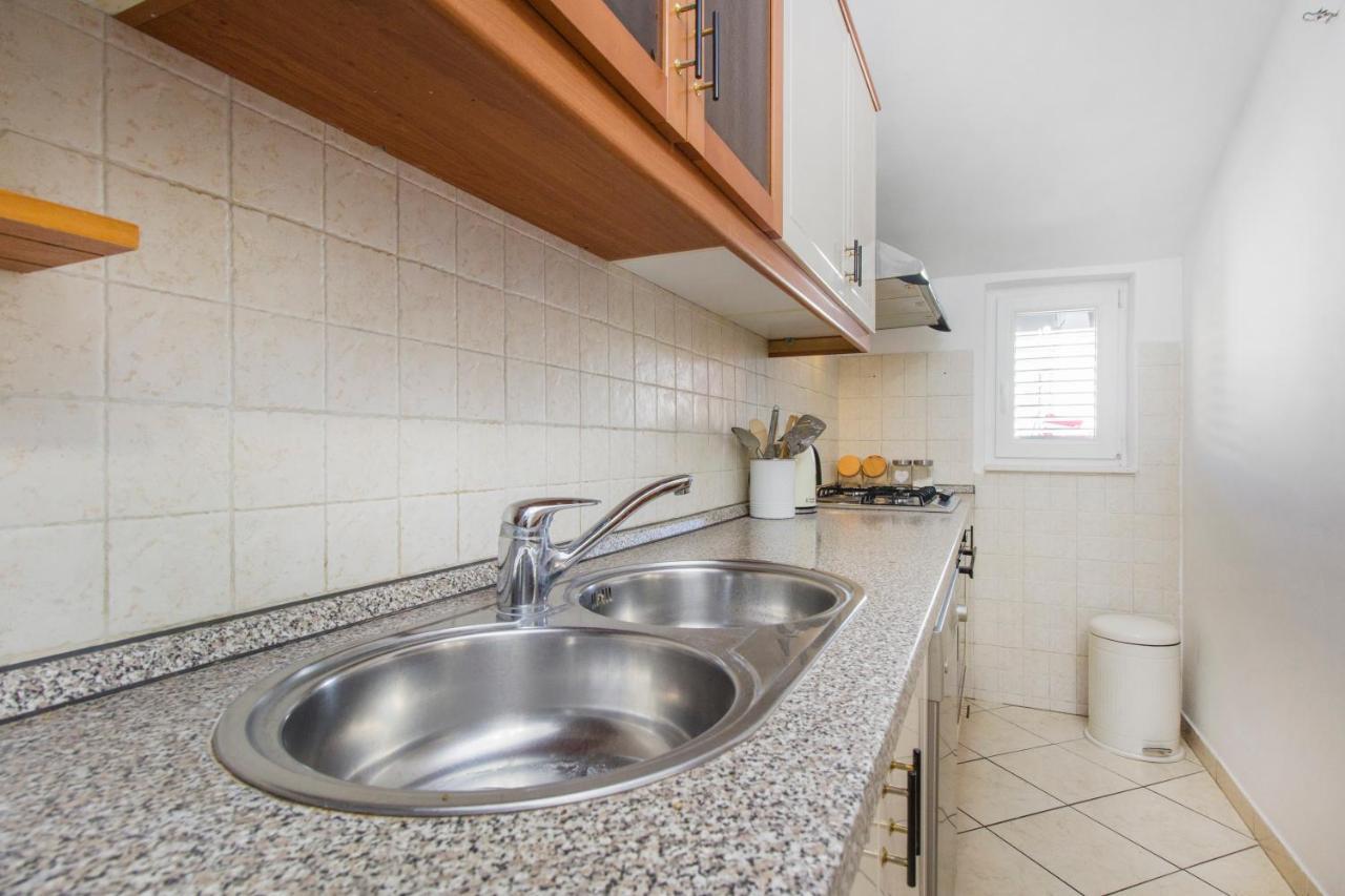 Luka Apartment ชิเบนิก ภายนอก รูปภาพ