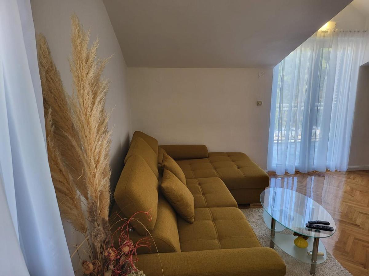 Luka Apartment ชิเบนิก ภายนอก รูปภาพ
