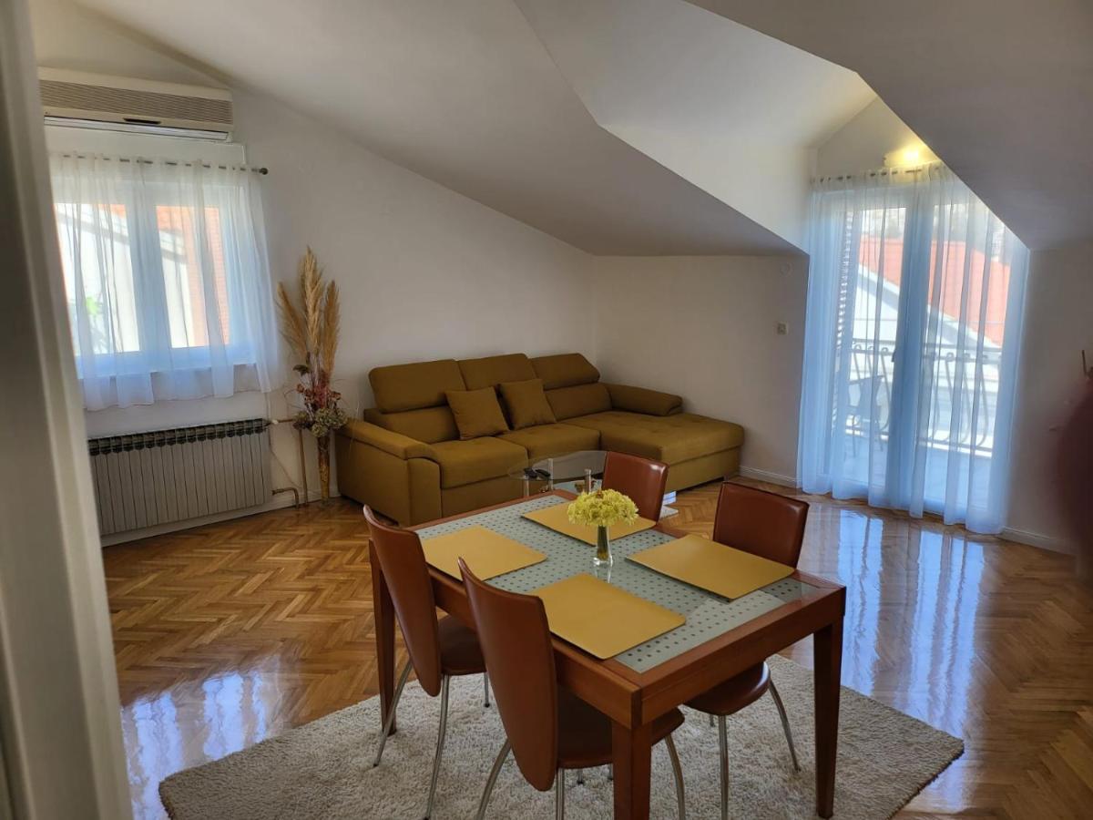 Luka Apartment ชิเบนิก ภายนอก รูปภาพ